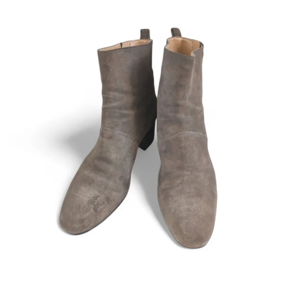 Banana Republic Stacked Heel Suede Boots with Side Zipper in Taupe Size 9.5